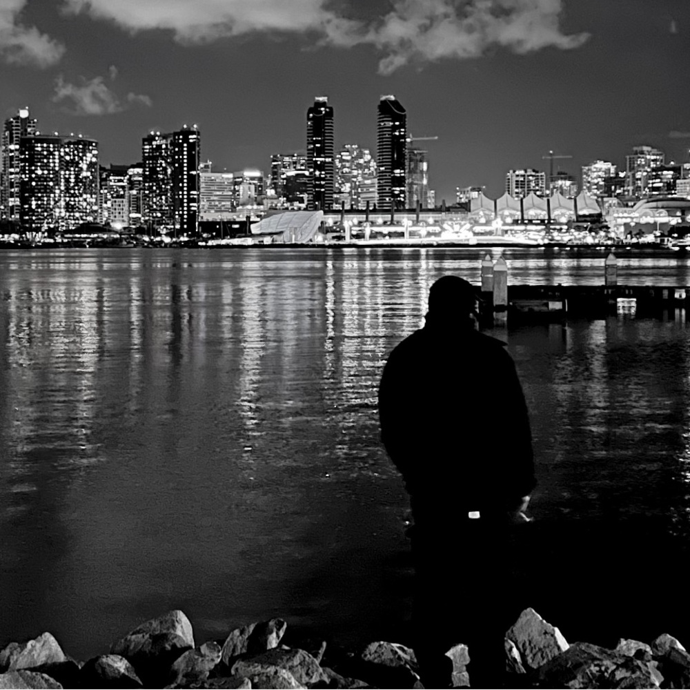 @BOUTIQUEDYVETTE Michelle is LIVE!  LIKE THIS LISTING TO BE NOTIFIED!